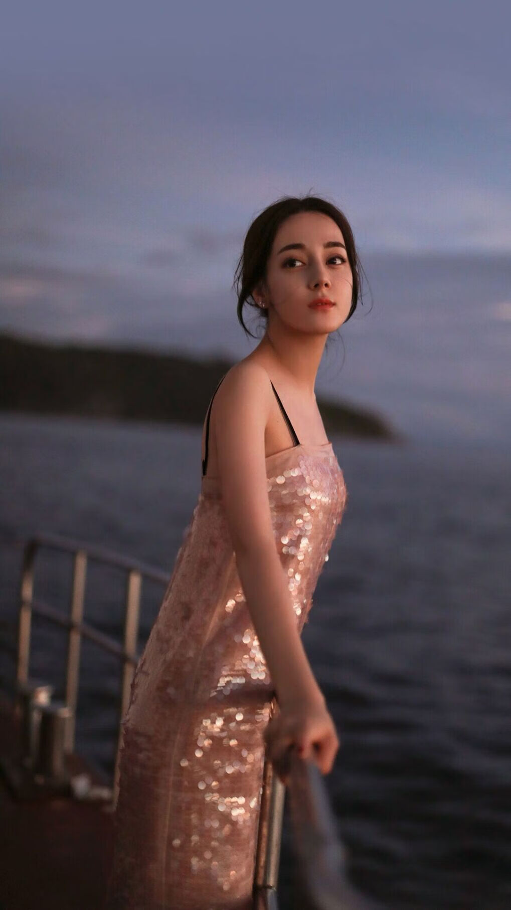 乐鱼体育登录-切尔西女足球员社区服务活动，切尔西足球队员